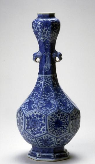 Multi-faceted vase