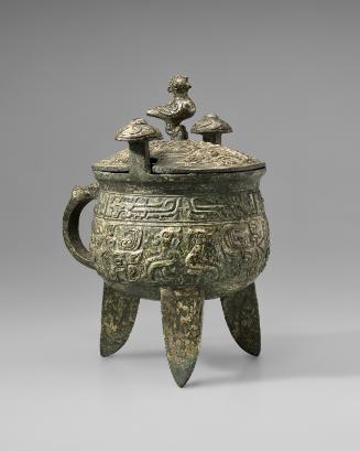 Ritual wine vessel with lid (jia)