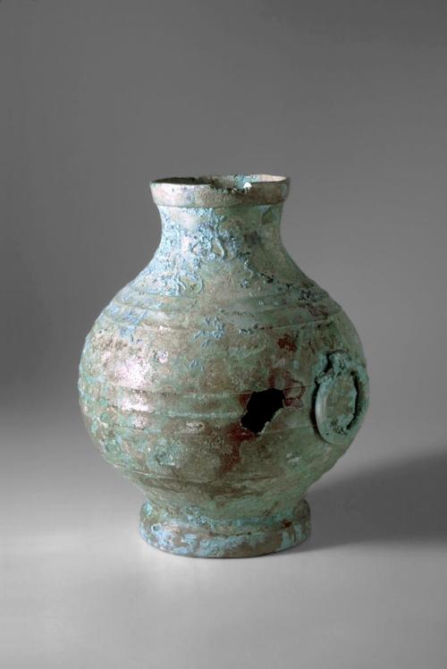 Ritual wine vessel (hu)