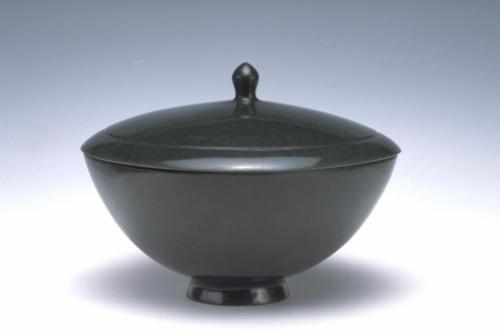 Lidded bowl