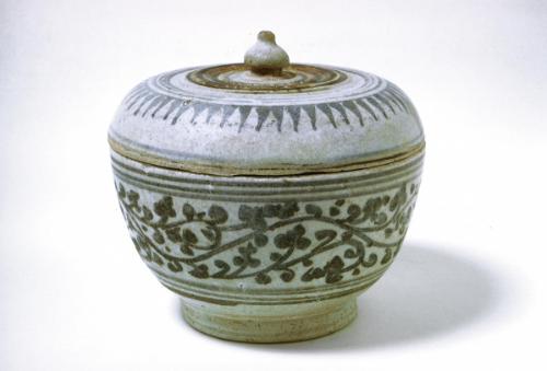 Lidded box