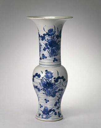 Beaker-shaped vase with lotus