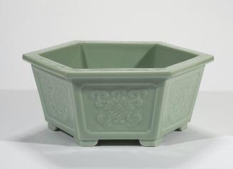 Hexagonal jardiniere