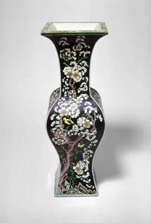 Square vase with plum blossoms