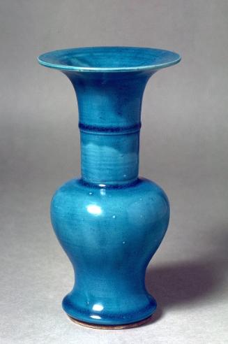 Beaker vase