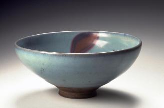 Bowl with tapered sides