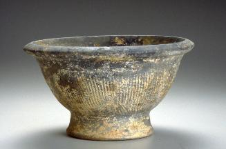 Bowl with rim