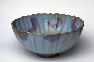 Scalloped bowl