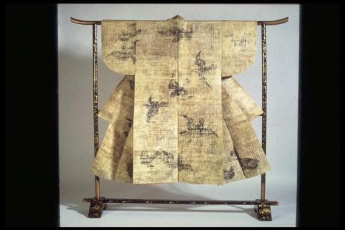 Robe (kosode) with bird design