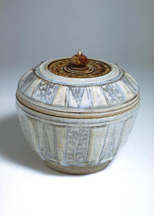 Lidded box