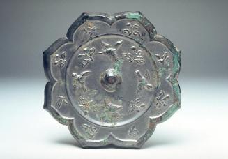 Mirror with foliate rim