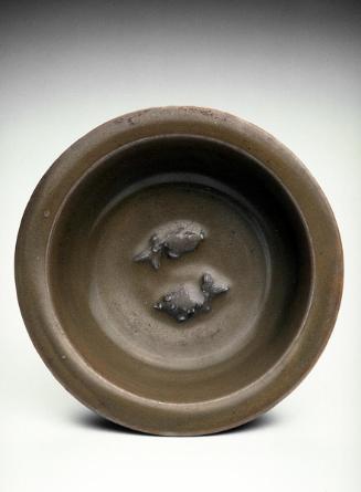 Bowl with two fish