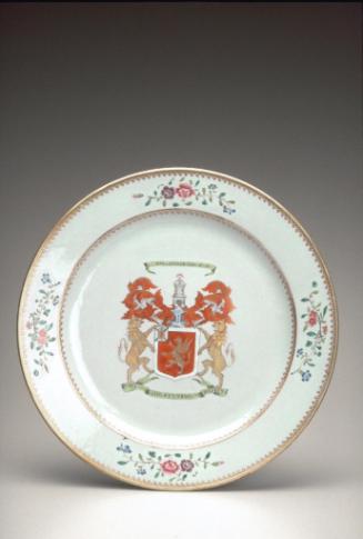 Plate with coat of arms of the Lauder family