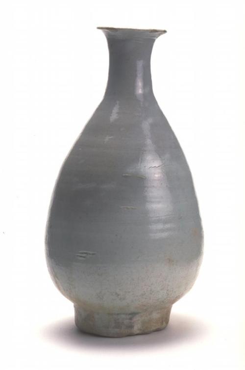 Pear-shaped vase