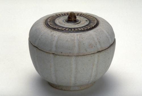 Lidded box