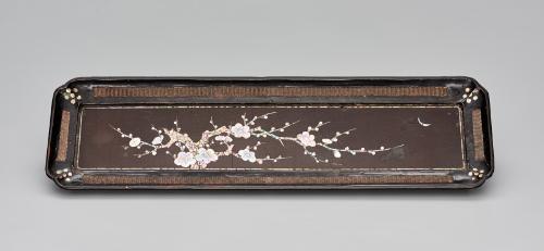 Rectangular tray with plum branch design