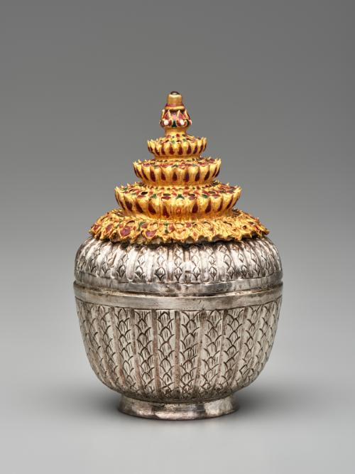 Lidded container from a betel set