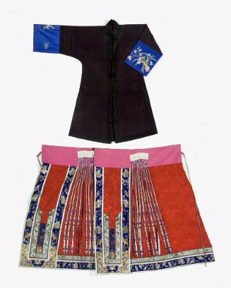 Upper garment and Chinese woman's pleated skirt