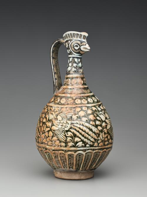 Bird-headed pitcher