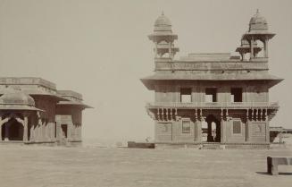 Diwan-i Khas at Fatehpur Sikri