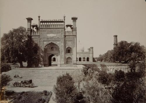 Gateway to the Badshahi Mosque at Lahore