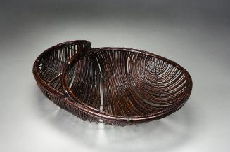 Wave-patterned black bamboo flower basket