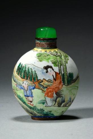 Snuff bottles with figures